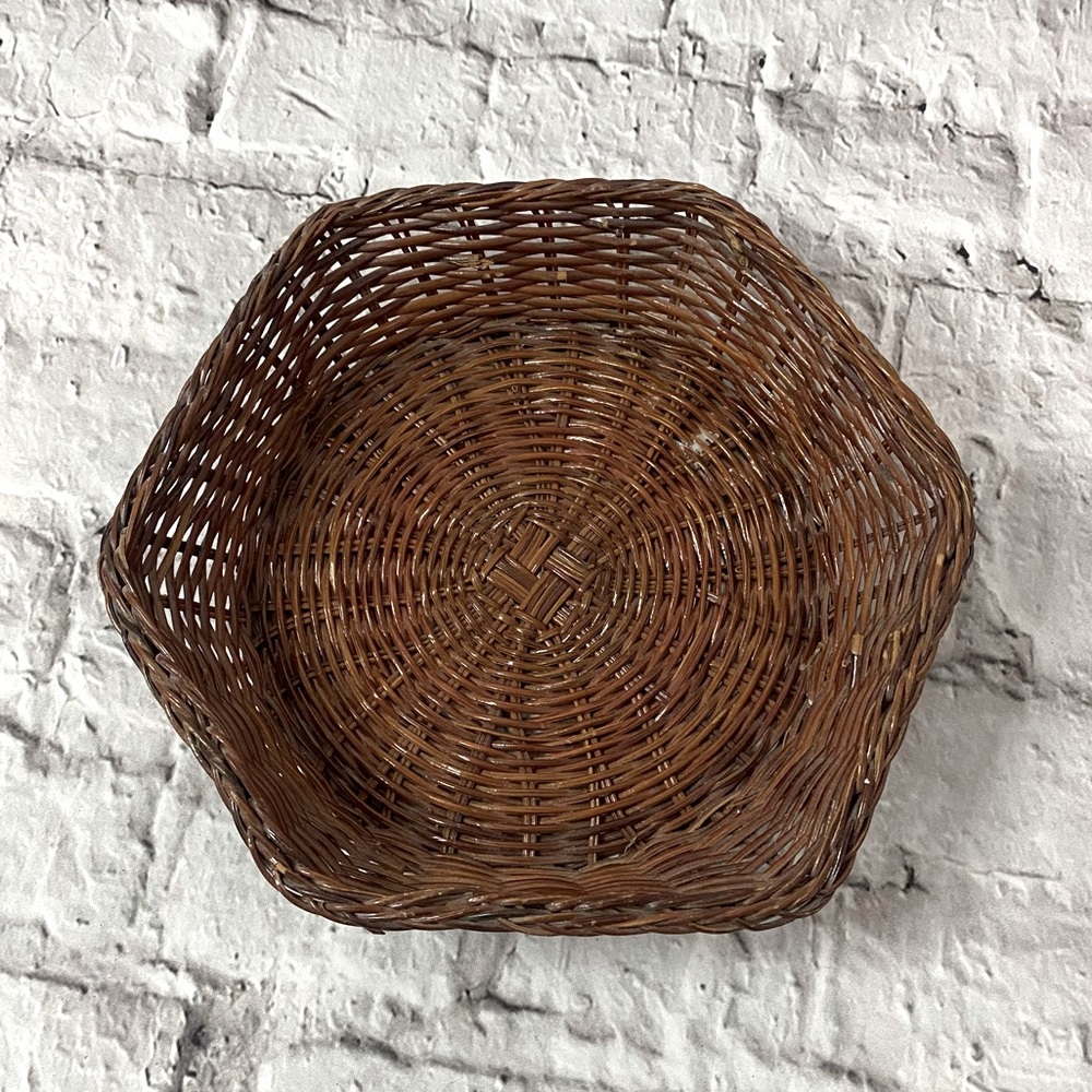 Octagon Wicker Basket - Vintage 1986
